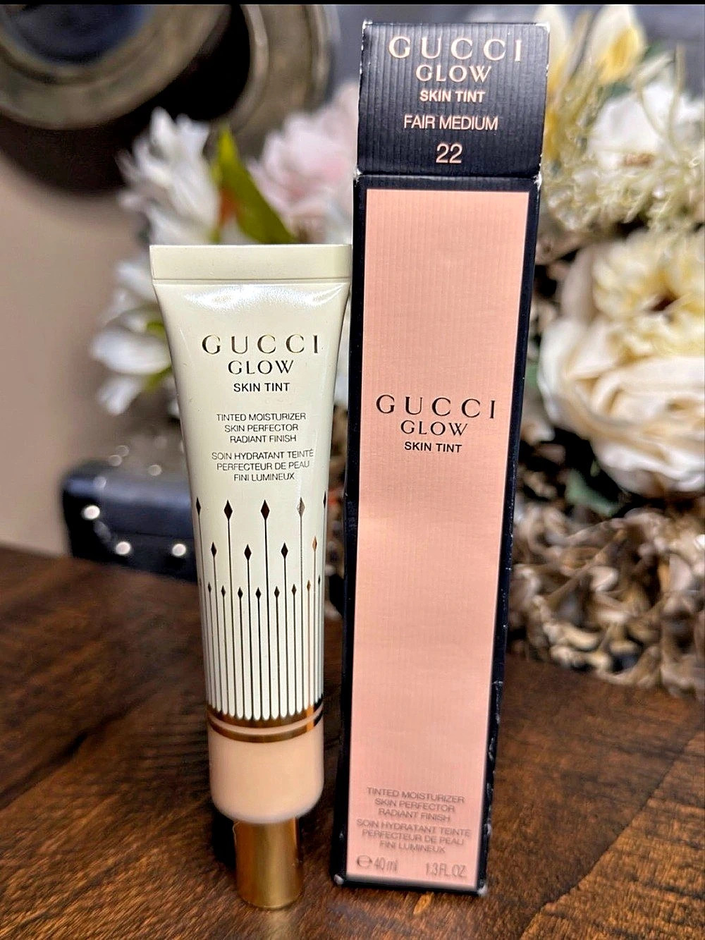 Gucci Glow Skin Tint Fair Medium 22